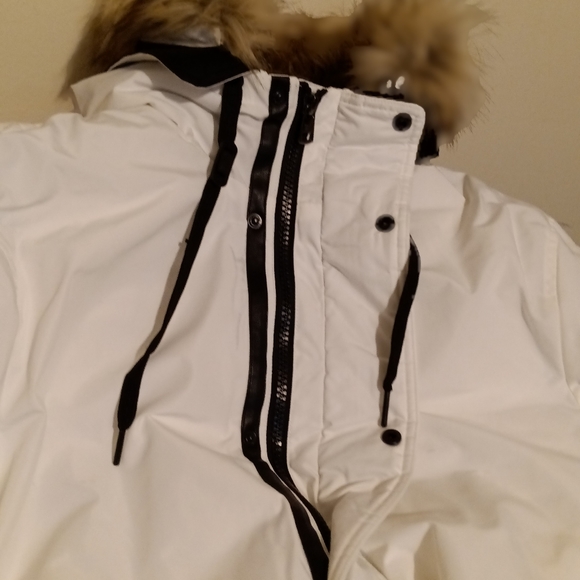 CALVIN KLEIN PARKA - Picture 7 of 8